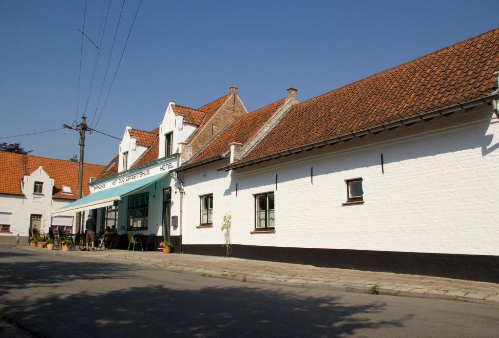 Hotel Het Oud Gemeentehuis Damme Exterior photo