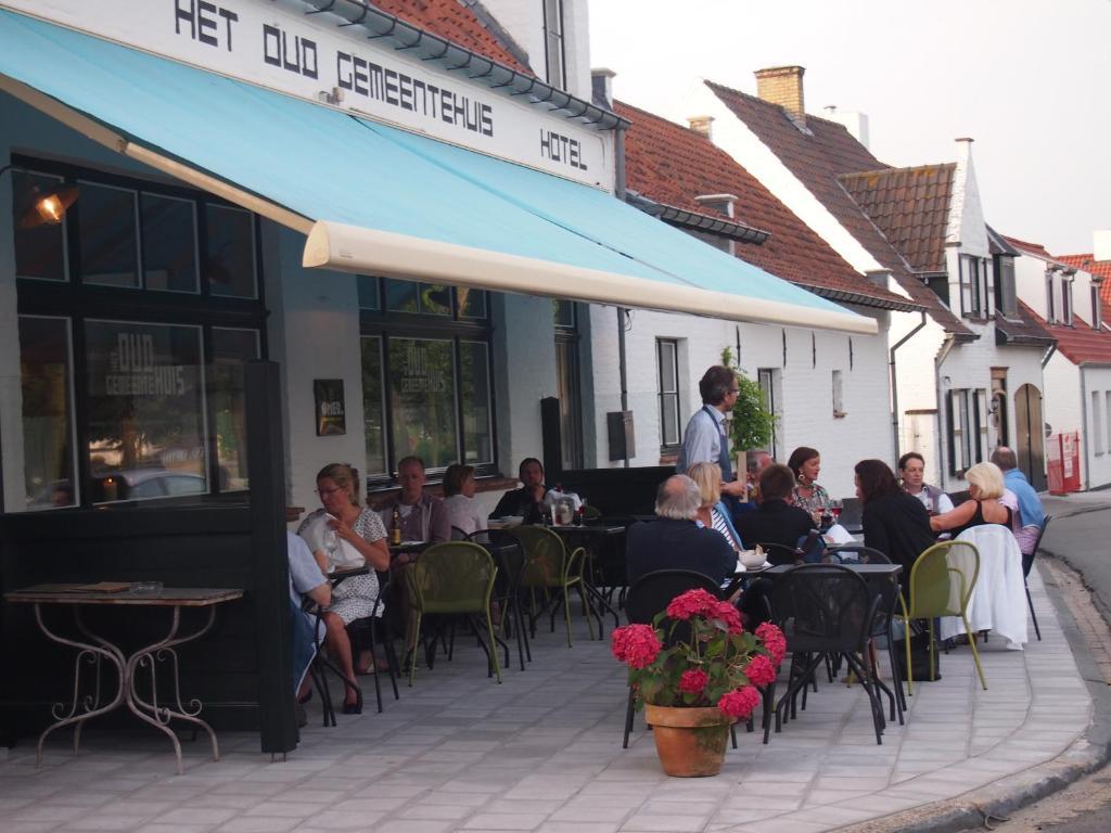 Hotel Het Oud Gemeentehuis Damme Exterior photo